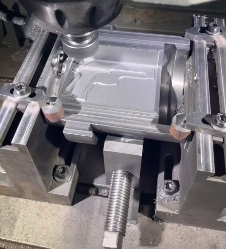 glass mold hero